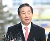 與 김성태 