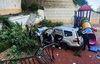 인천 아파트서 SUV 추락, 2명 사상…블랙박스 회수해 수사(종합)